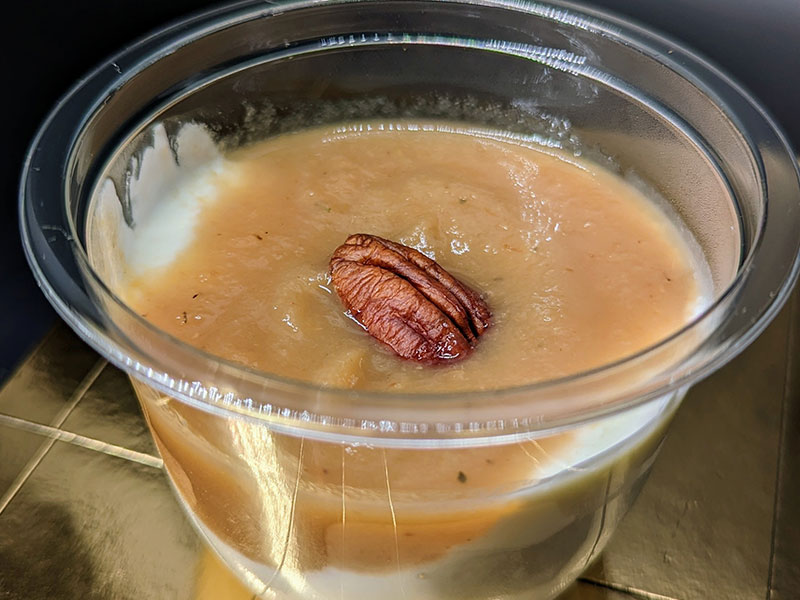 Dessert fromage blanc et compote par le restaurant street food Marseillais Polychrone